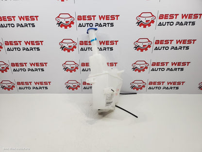 2019 HYUNDAI TUCSON Washer Bottle