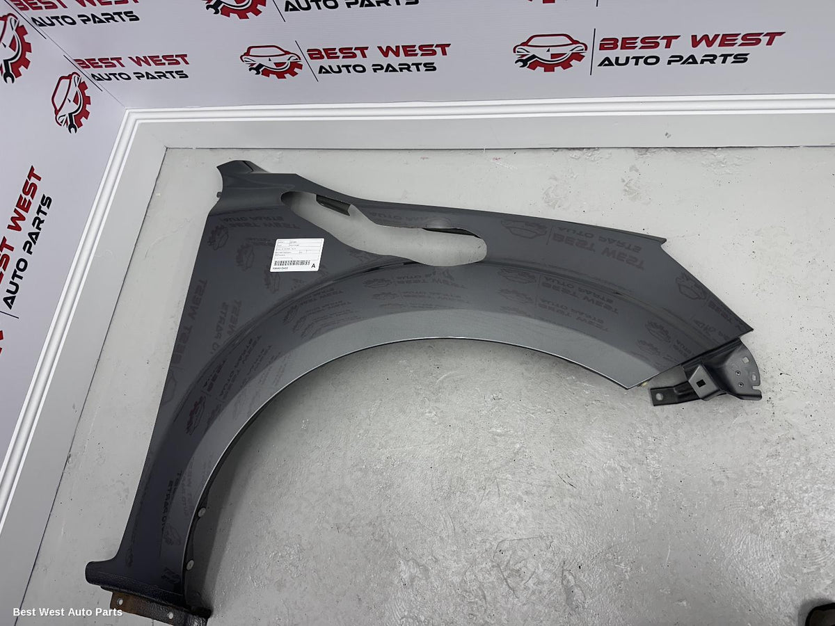 2021 NISSAN NAVARA Right Guard