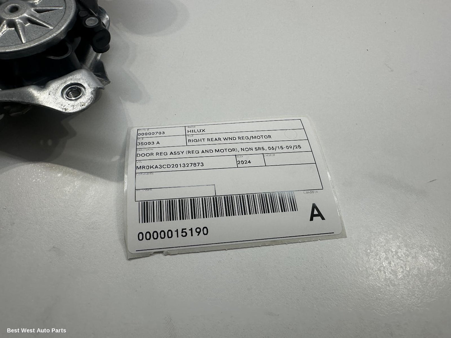 2024 TOYOTA HILUX Right Rear Wnd Reg/Motor