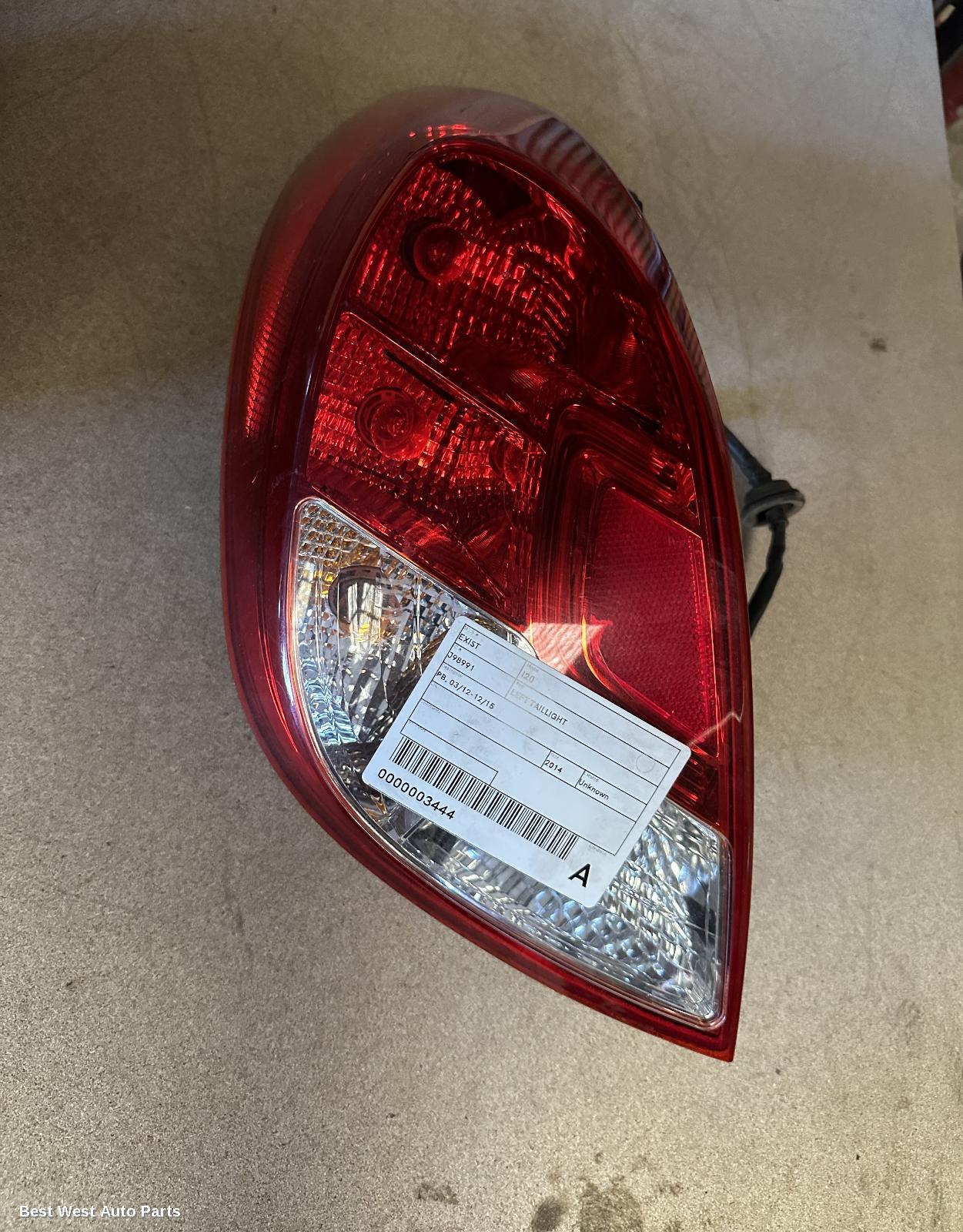 2014 HYUNDAI I20 Left Taillight