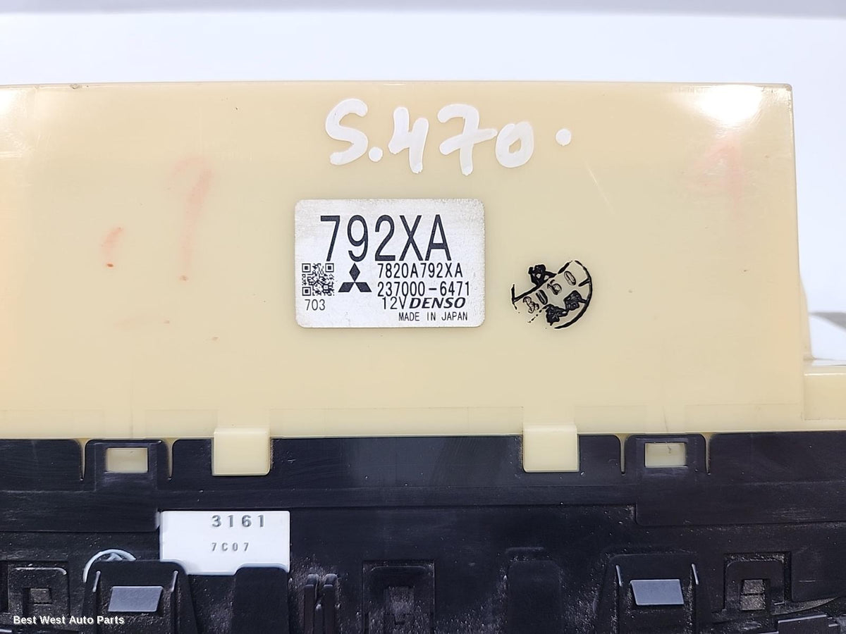 2017 MITSUBISHI PAJERO Heater/Ac Controls