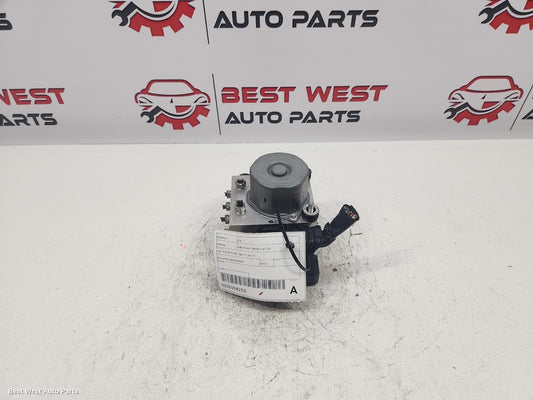 2013 SUBARU XV Abs Pump/Modulator