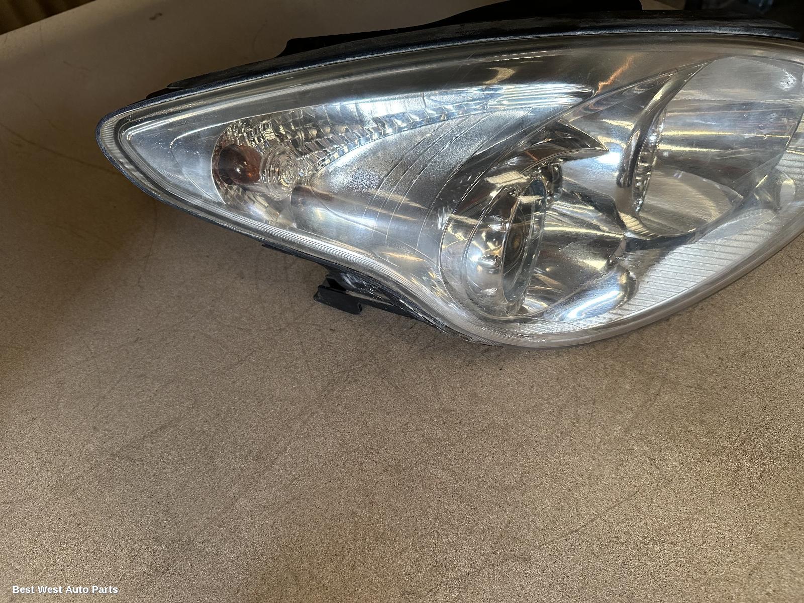 2010 HYUNDAI I30 Right Headlamp