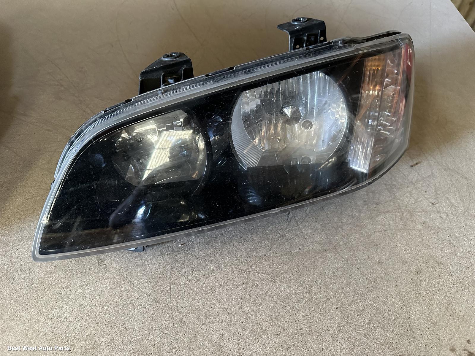 2007 HOLDEN COMMODORE Left Headlamp