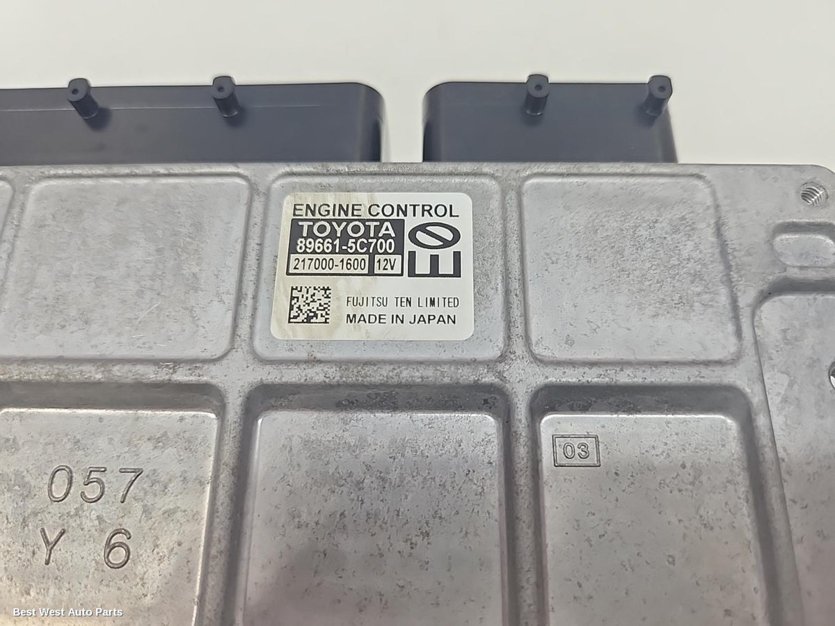 2016 TOYOTA YARIS Ecu