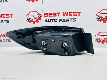 2012 MAZDA 3 Right Taillight
