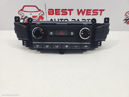 2015 HYUNDAI ILOAD/IMAX Heater/Ac Controls