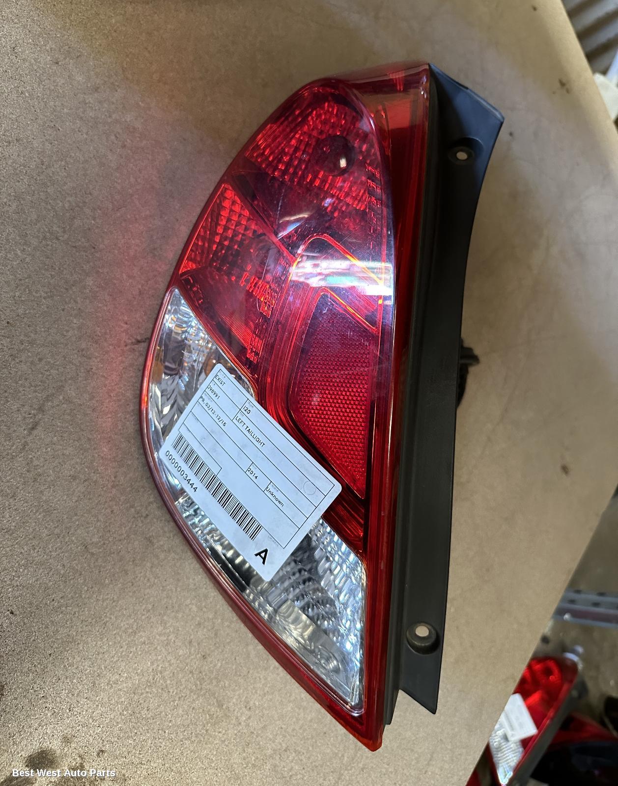2014 HYUNDAI I20 Left Taillight