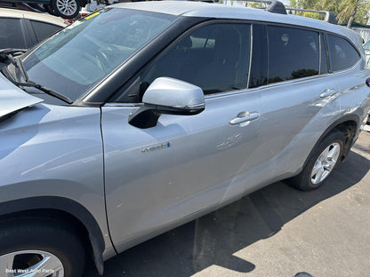 2022 TOYOTA KLUGER Left Rear 1/4 Door Glass