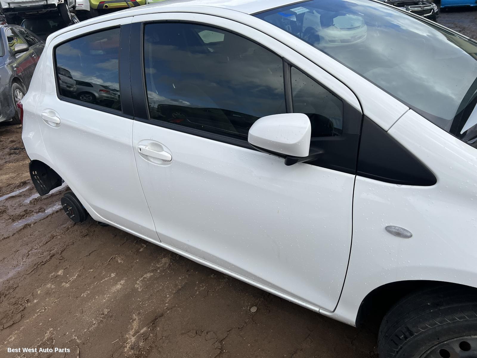 2019 TOYOTA YARIS Alternator
