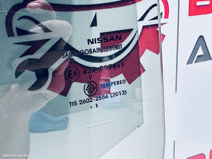 2021 NISSAN NAVARA Left Rear Door Window