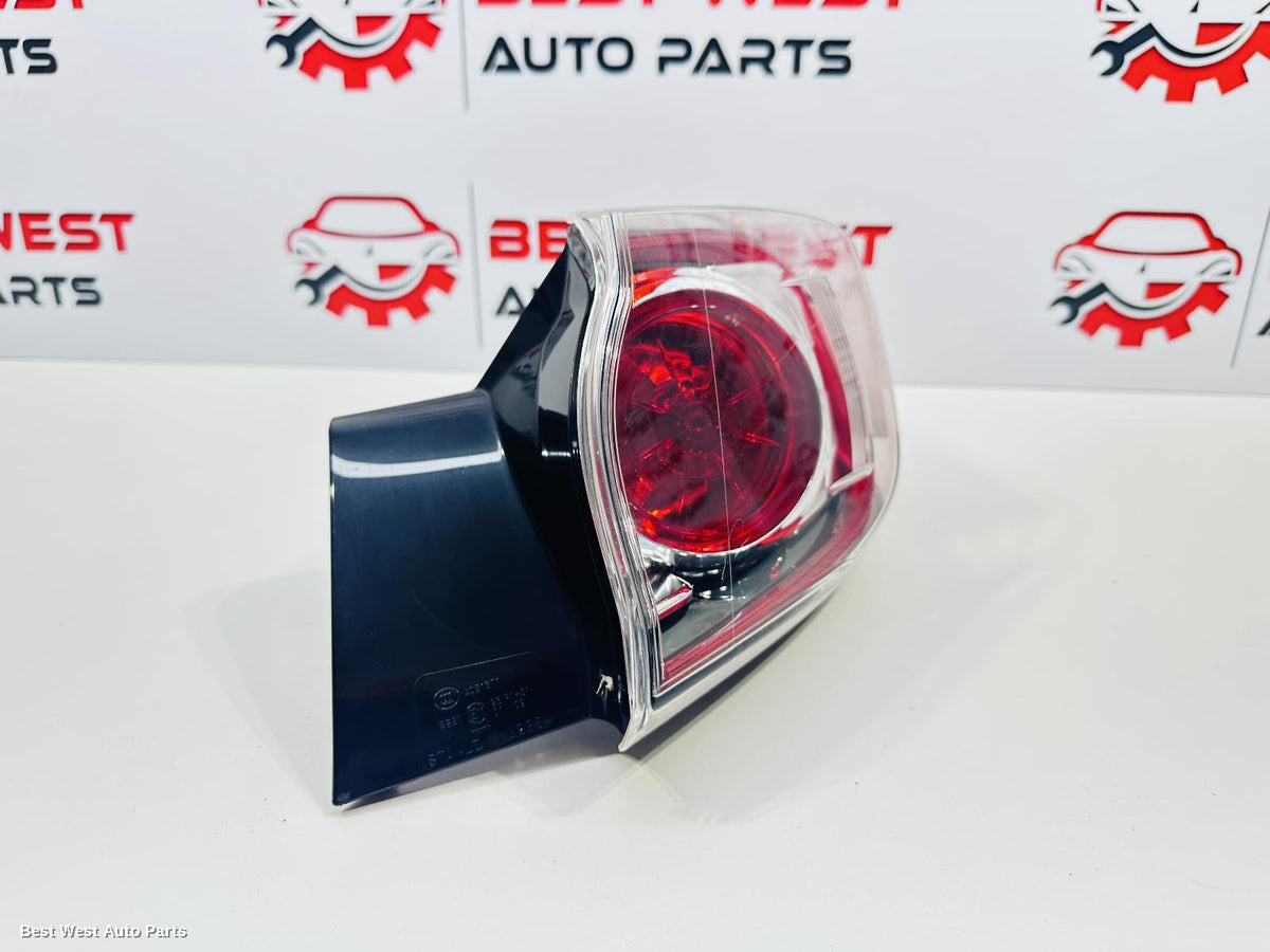 2011 MAZDA 3 Right Taillight