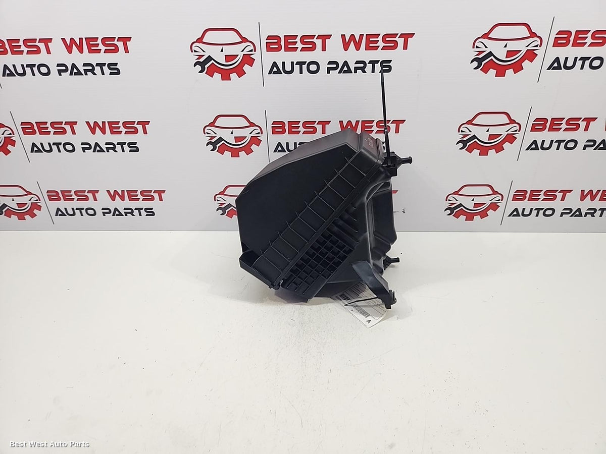 2016 HYUNDAI TUCSON Air Cleaner/Box