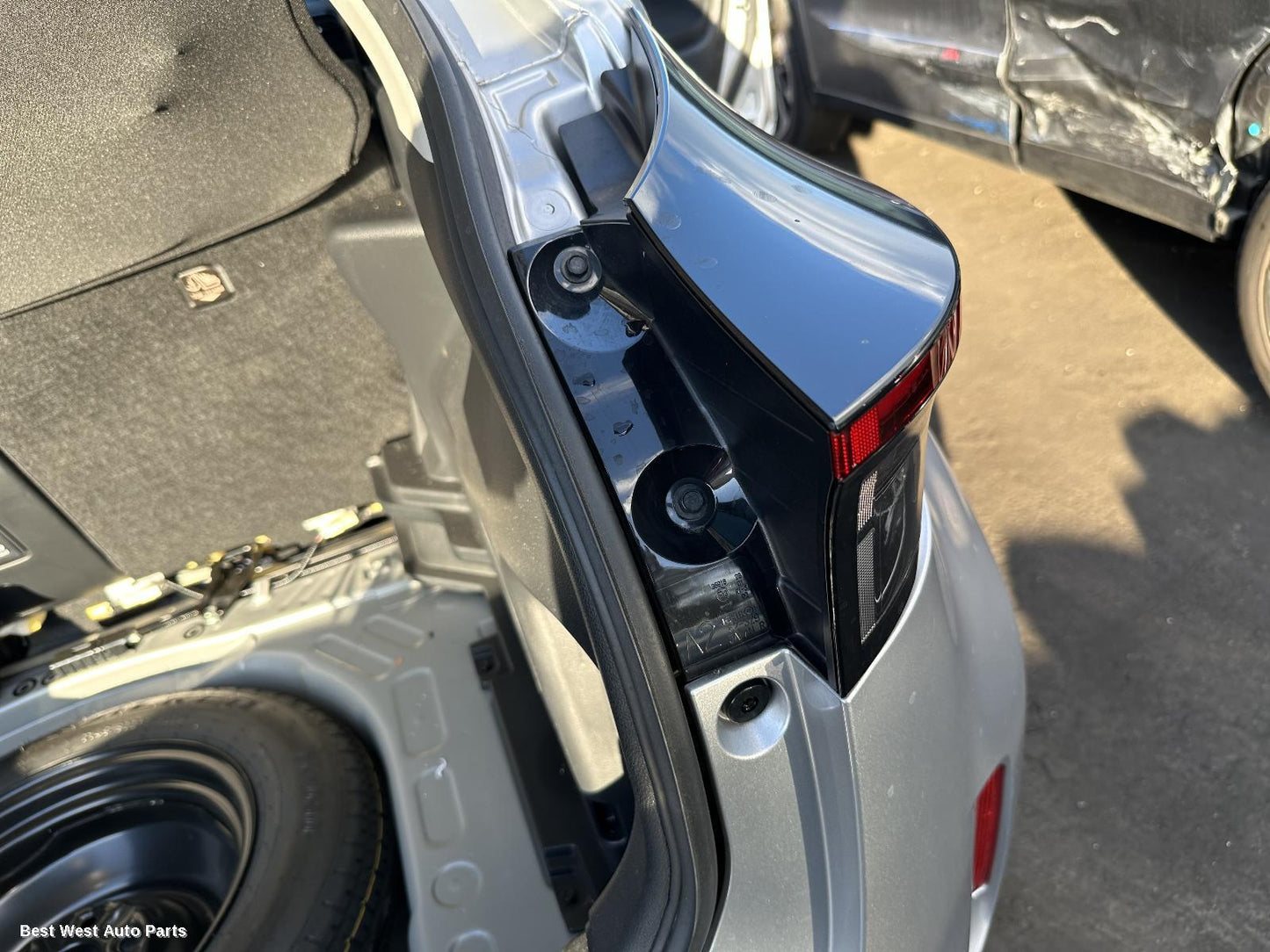 2024 TOYOTA YARIS CROSS Right Taillight