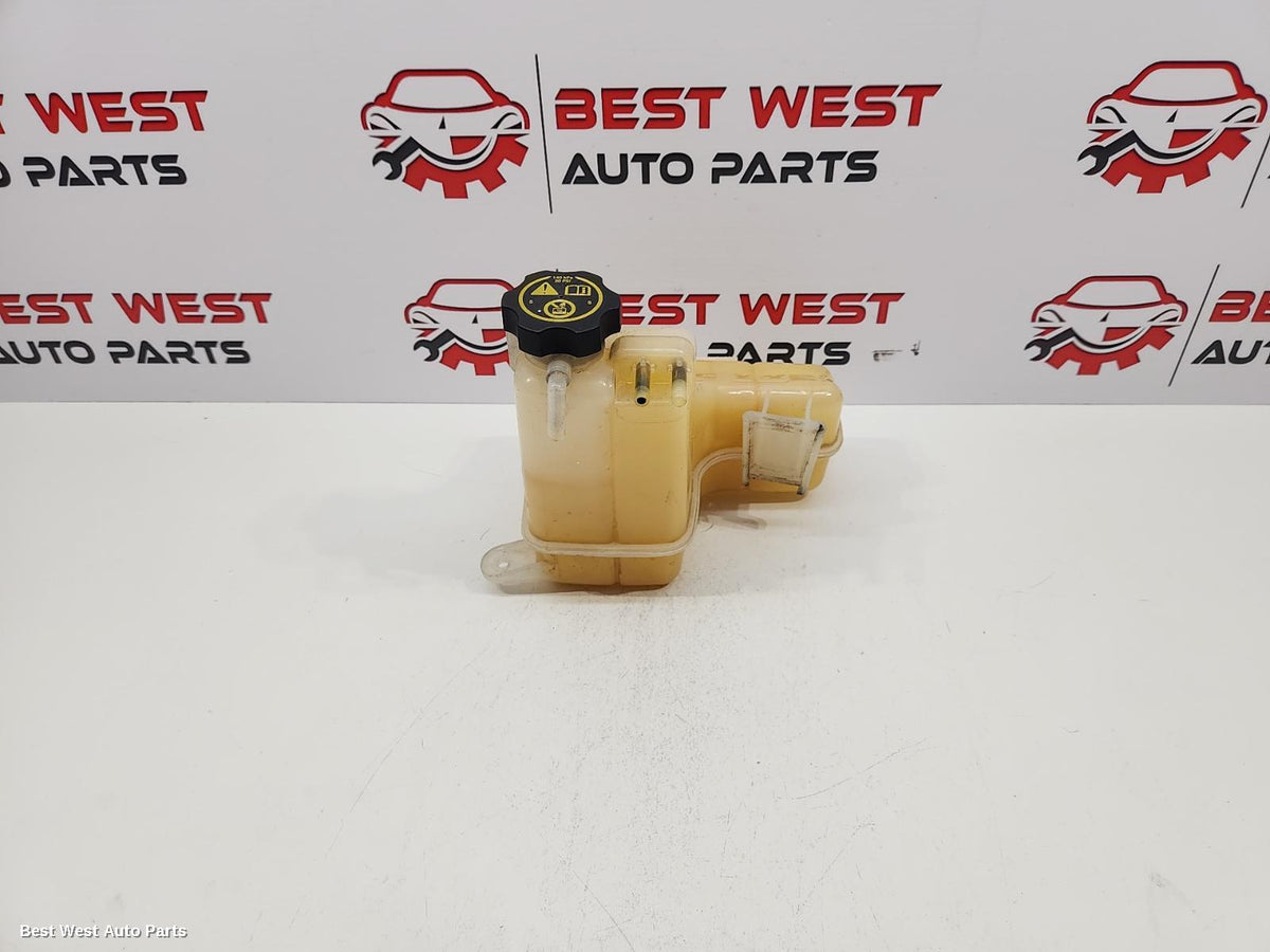 2013 HOLDEN COLORADO Overflow Bottle