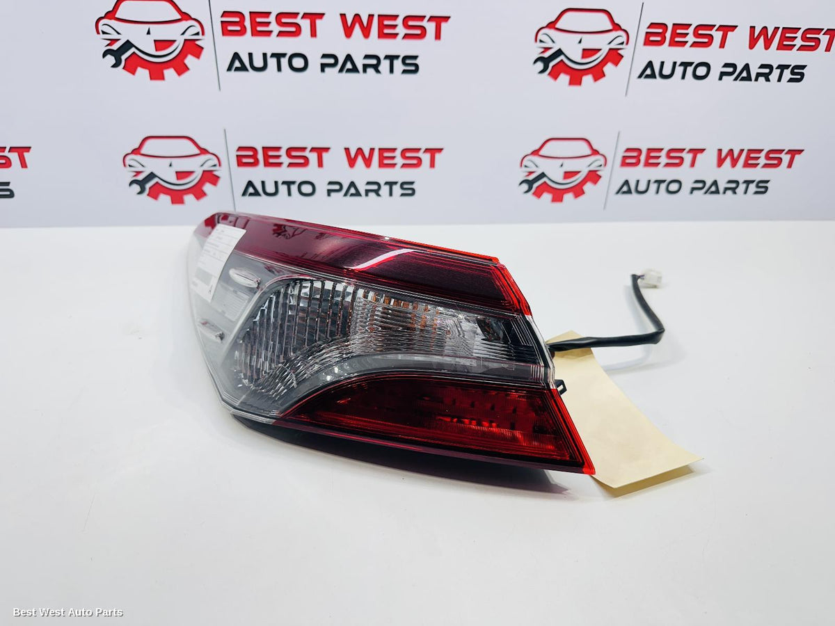 2021 TOYOTA CAMRY Left Taillight