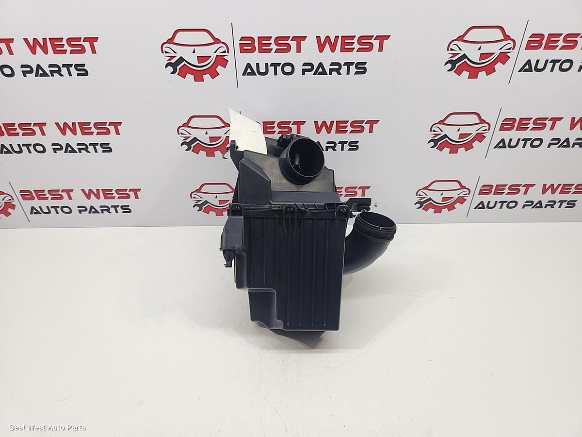 2011 MAZDA 3 Air Cleaner/Box