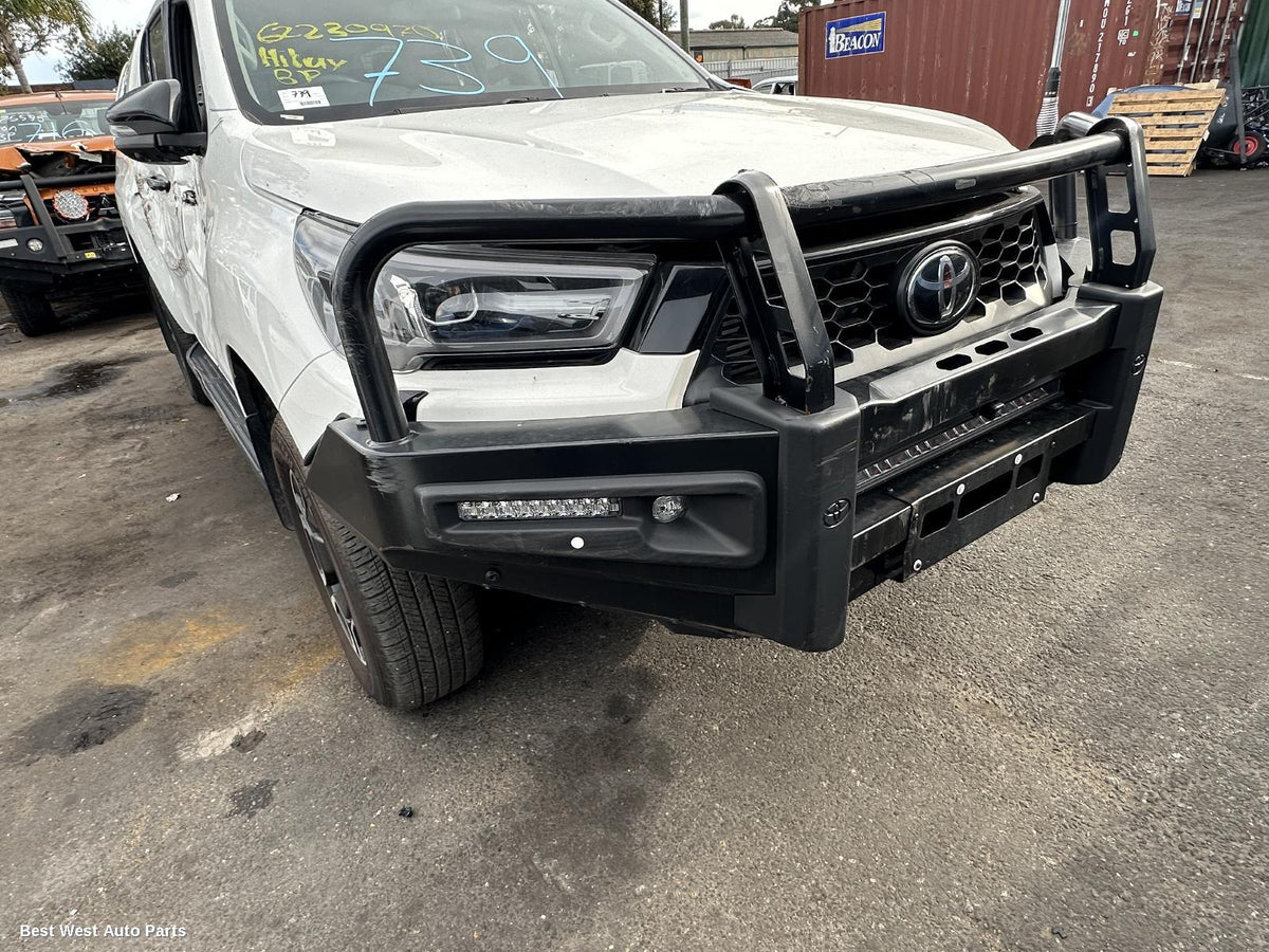 2024 TOYOTA HILUX Air Cleaner/Box