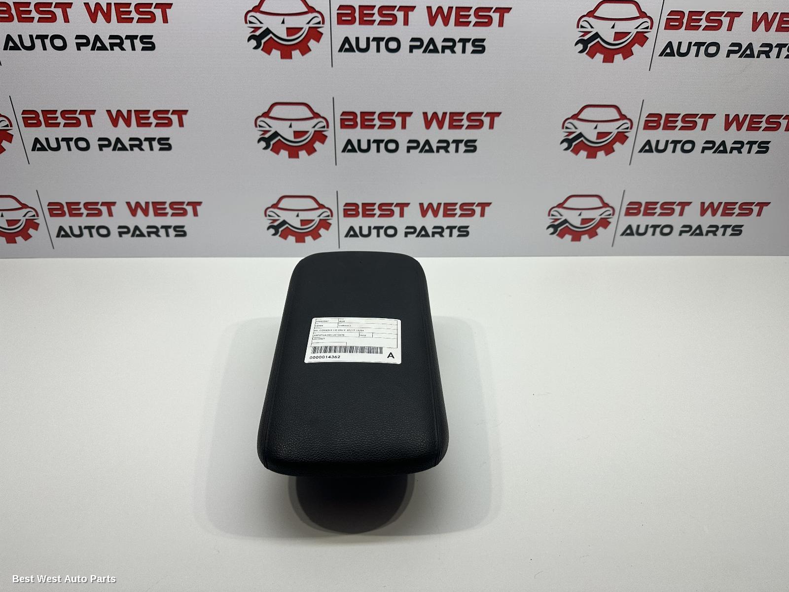 2020 MITSUBISHI ASX Console