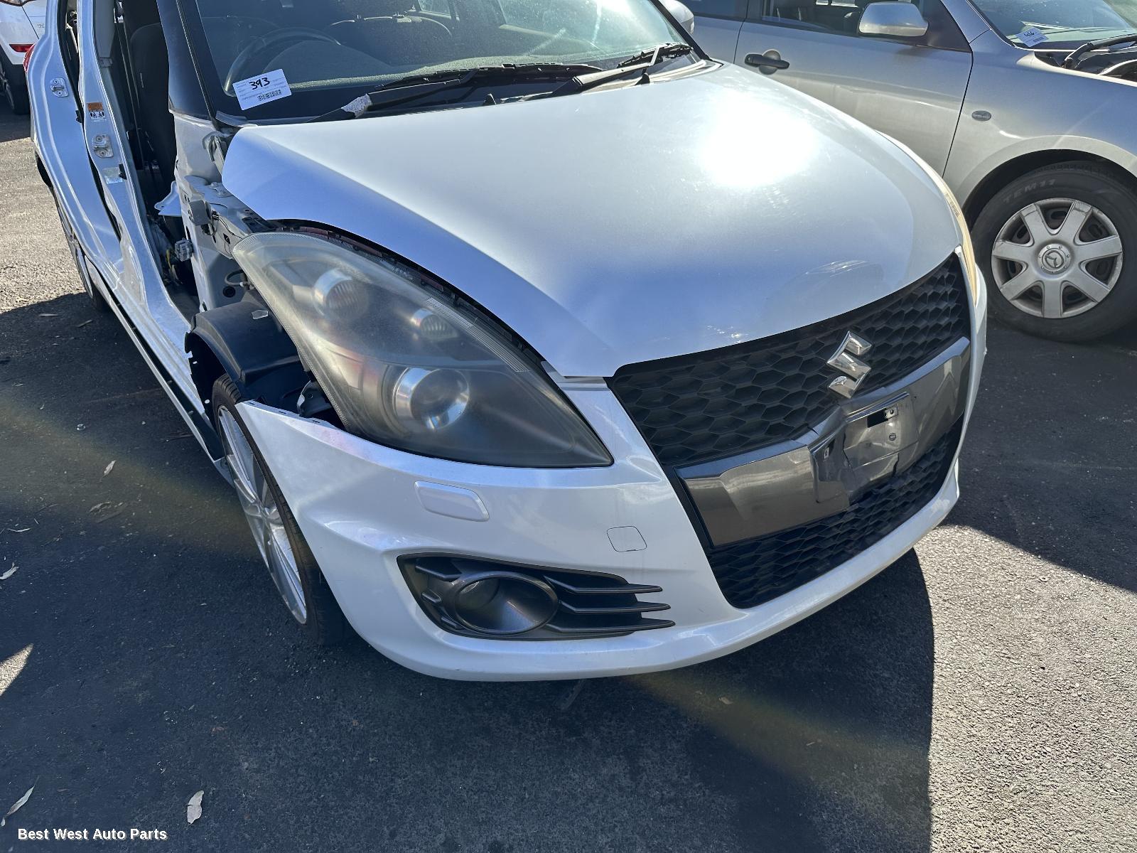 2012 SUZUKI SWIFT Right Guard