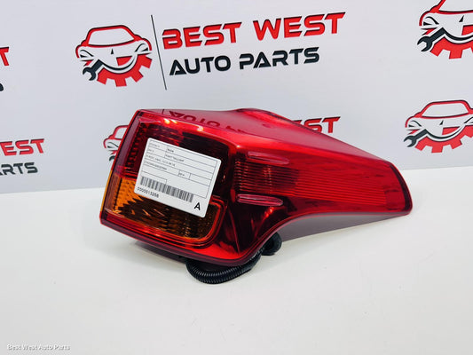 2014 TOYOTA RAV4 Right Taillight