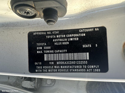 2019 TOYOTA HILUX Alternator