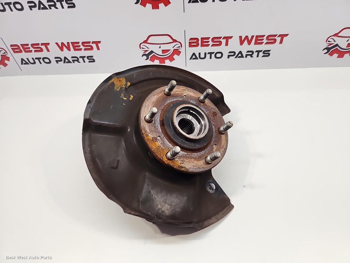 2019 MITSUBISHI PAJERO Left Front Hub Assembly