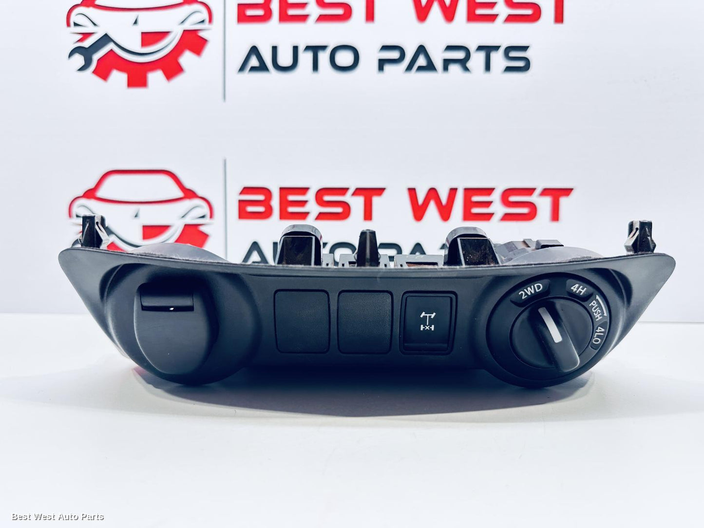 2018 NISSAN NAVARA Misc Switch/Relay