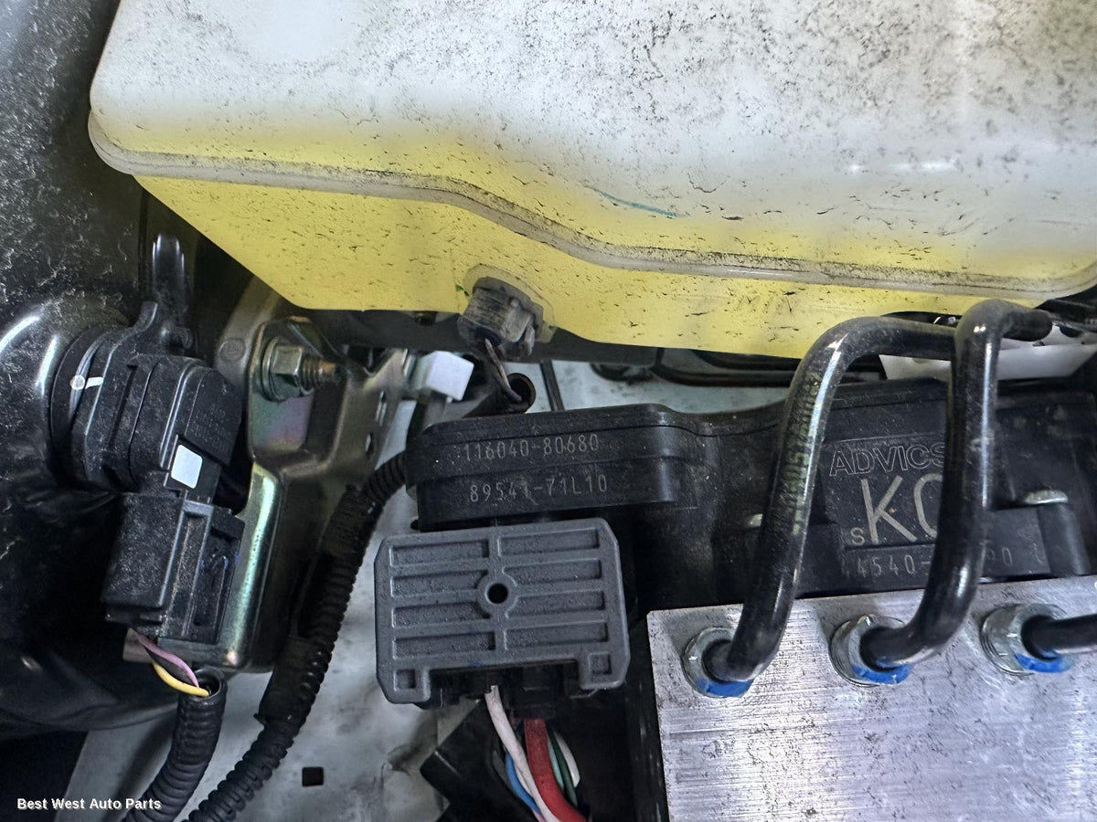 2025 TOYOTA HILUX Abs Pump/Modulator