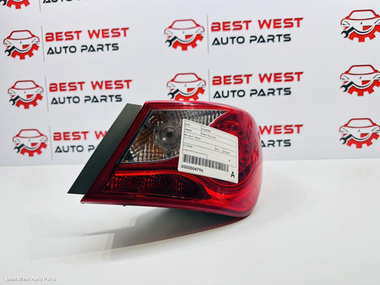 2012 HYUNDAI ELANTRA Right Taillight