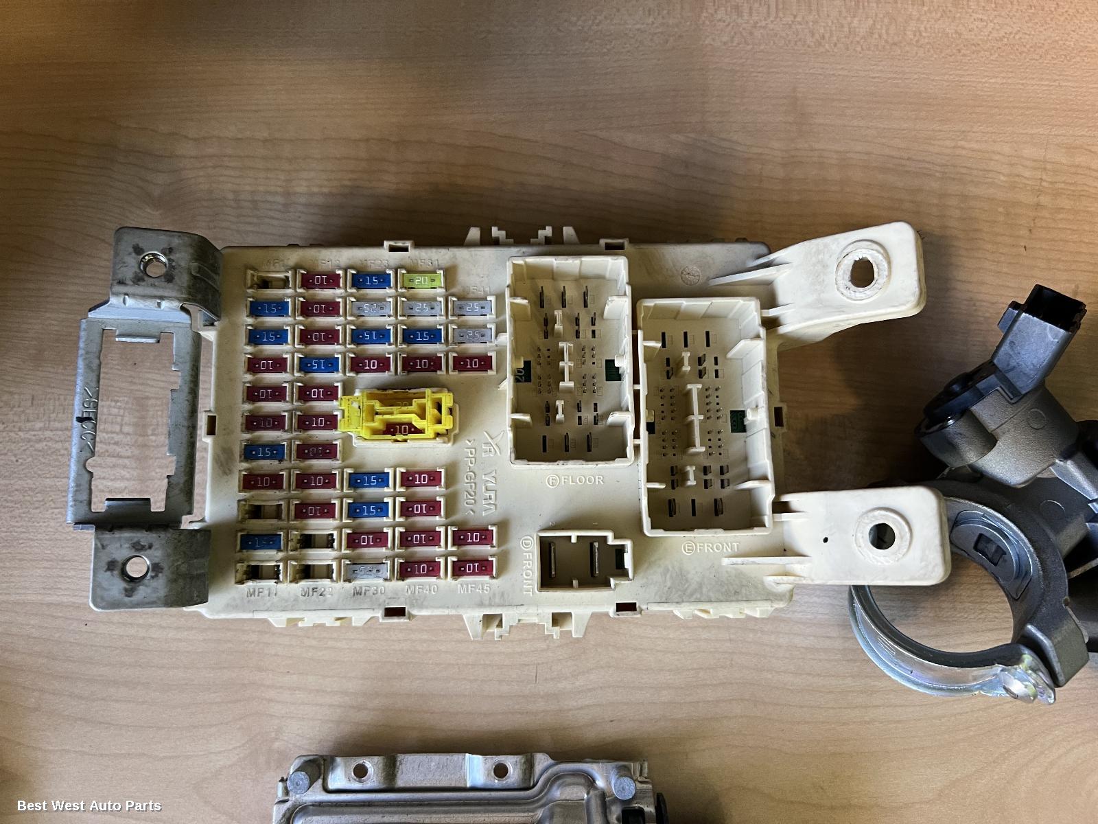 2013 HYUNDAI ACCENT Ecu