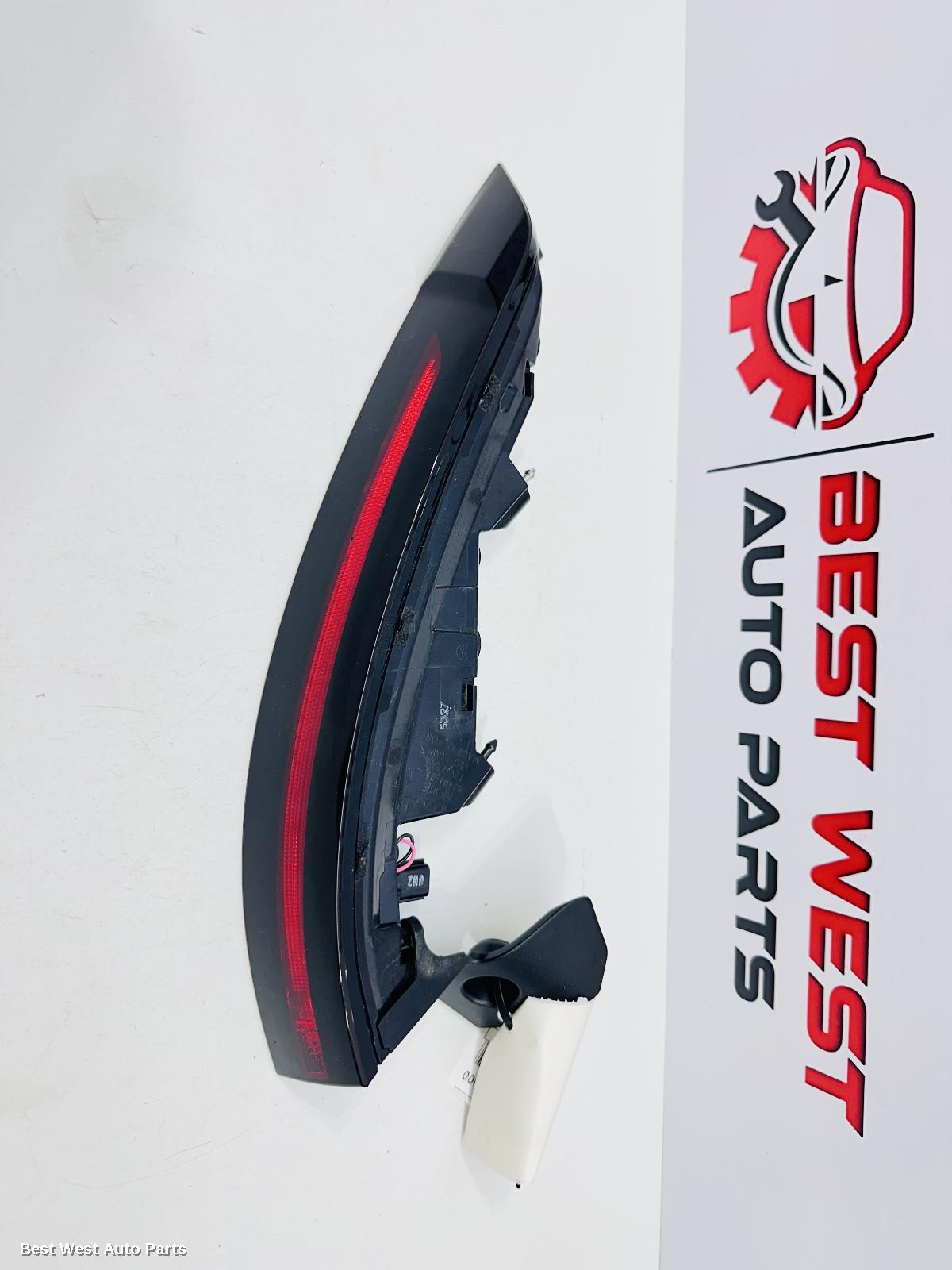 2025 HYUNDAI KONA Left Taillight