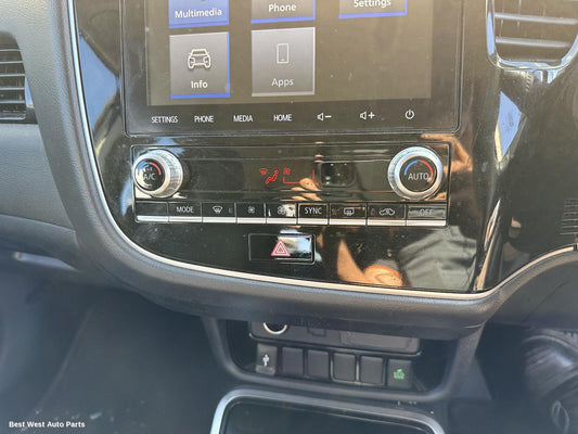 2019 MITSUBISHI OUTLANDER Heater/Ac Controls