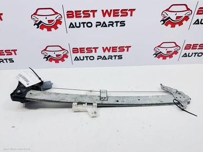 2021 SUBARU FORESTER Right Front Window Reg/Motor