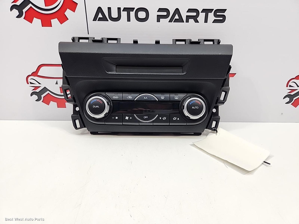 2018 MAZDA 3 Heater/Ac Controls