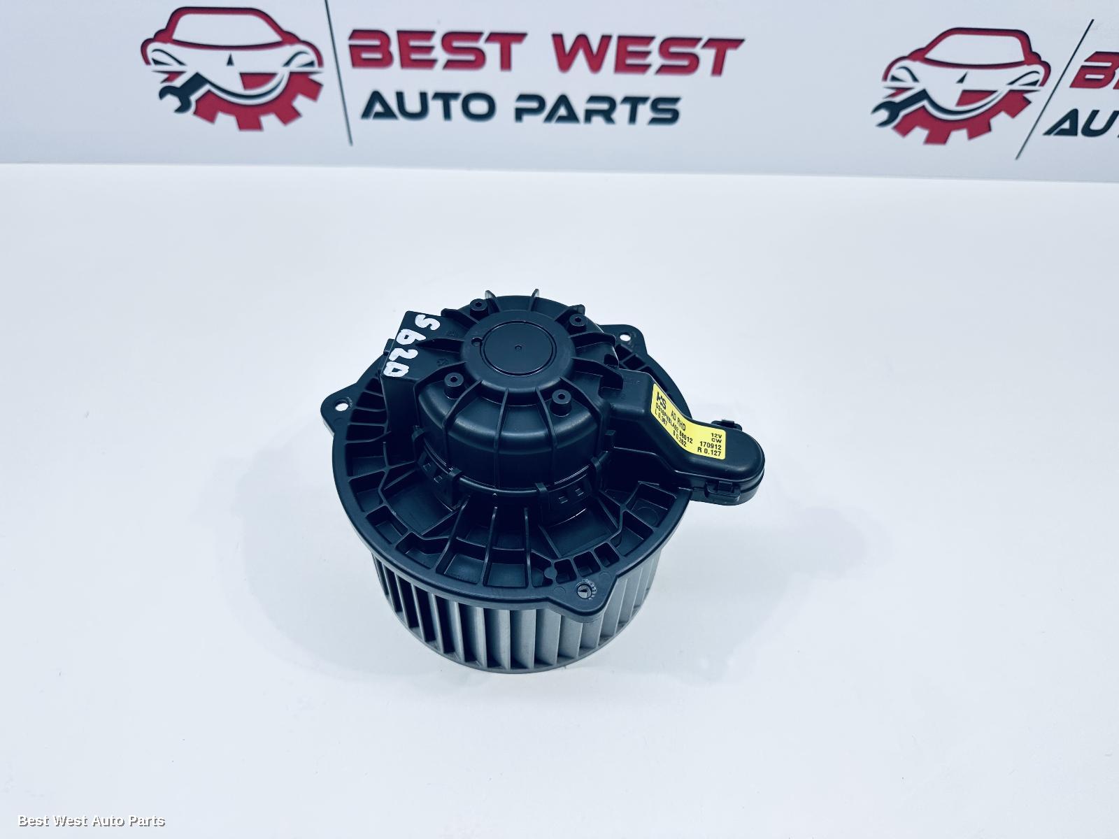 2018 HYUNDAI I30 Heater Fan Motor