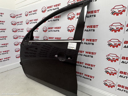 2019 MITSUBISHI PAJERO Left Front Door