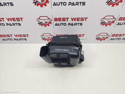 2017 TOYOTA COROLLA Air Cleaner/Box