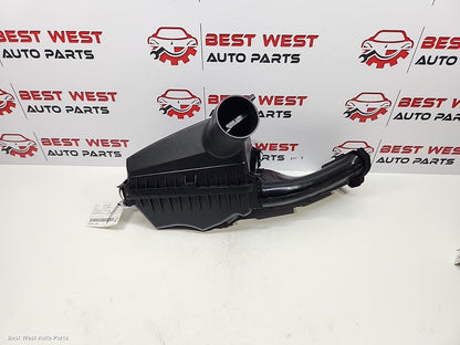 2013 HOLDEN COMMODORE Air Cleaner/Box