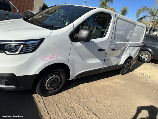 2024 RENAULT TRAFIC Left Guard