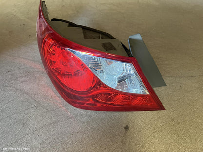 2012 HYUNDAI ELANTRA Left Taillight