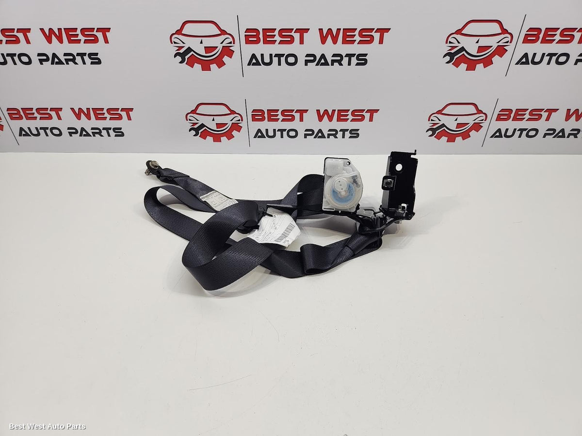 2017 SUBARU FORESTER Seatbelt/Stalk