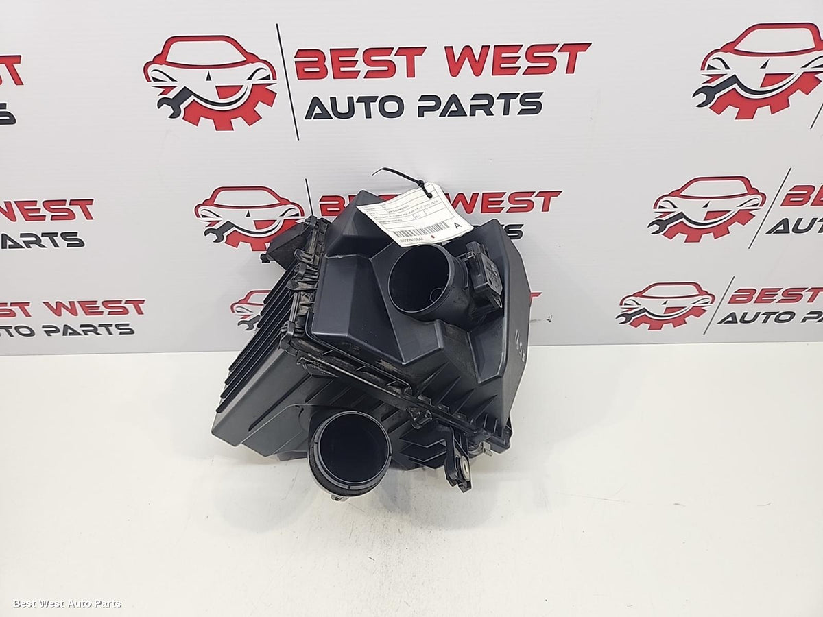 2011 MAZDA 3 Air Cleaner/Box