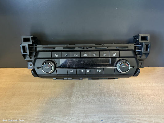 2019 MAZDA CX9 Heater/Ac Controls