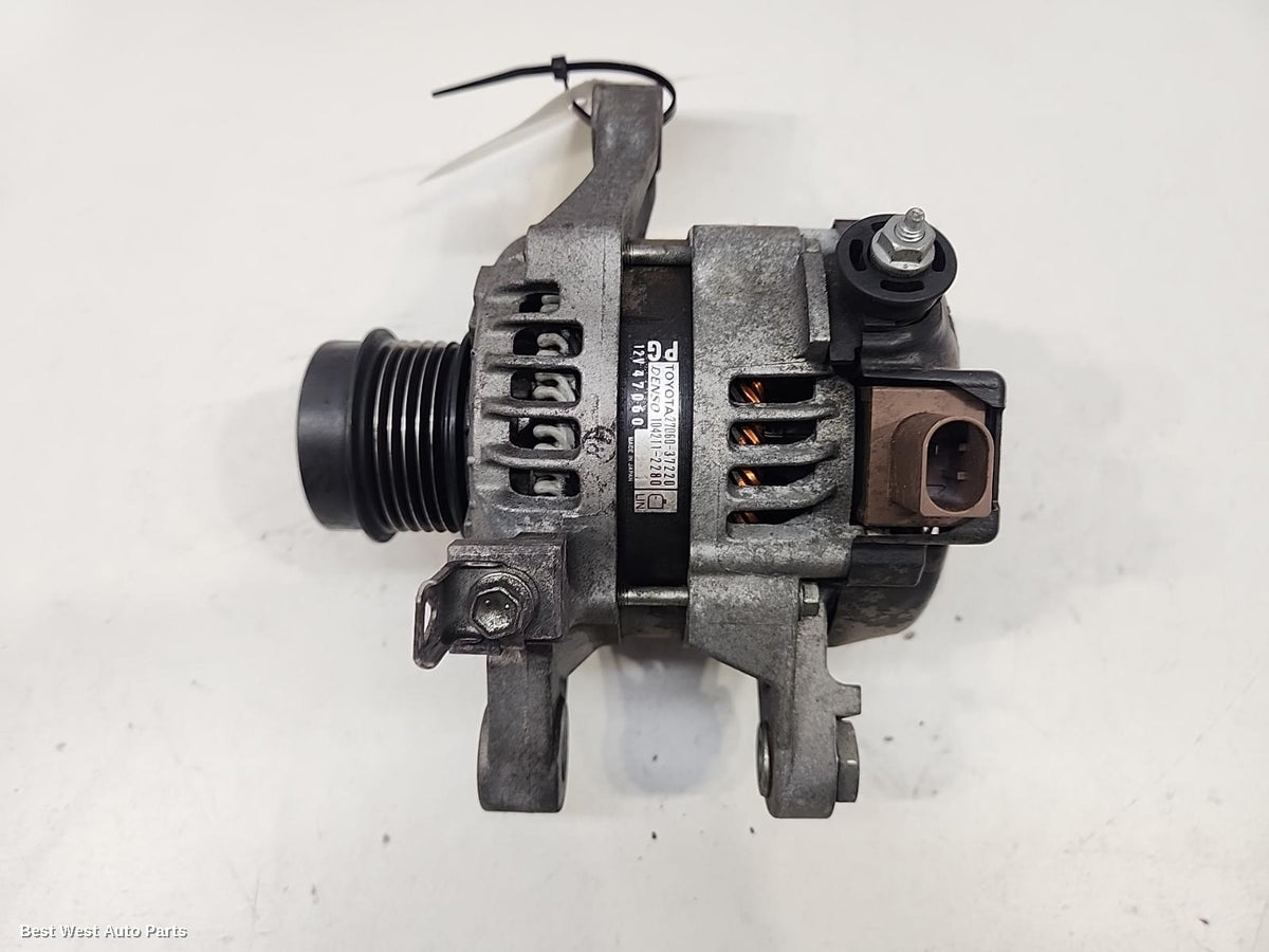 2018 TOYOTA COROLLA Alternator