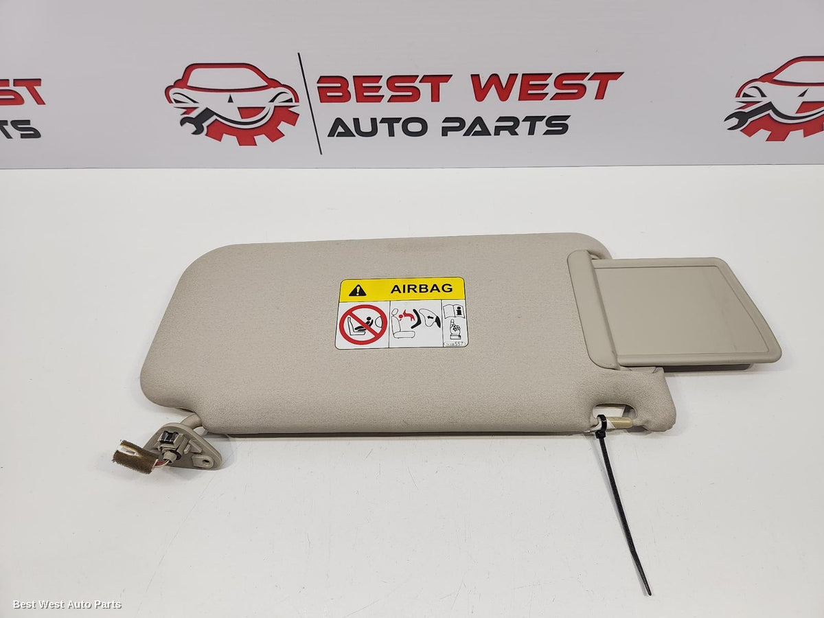 2015 MITSUBISHI PAJERO Sunvisor