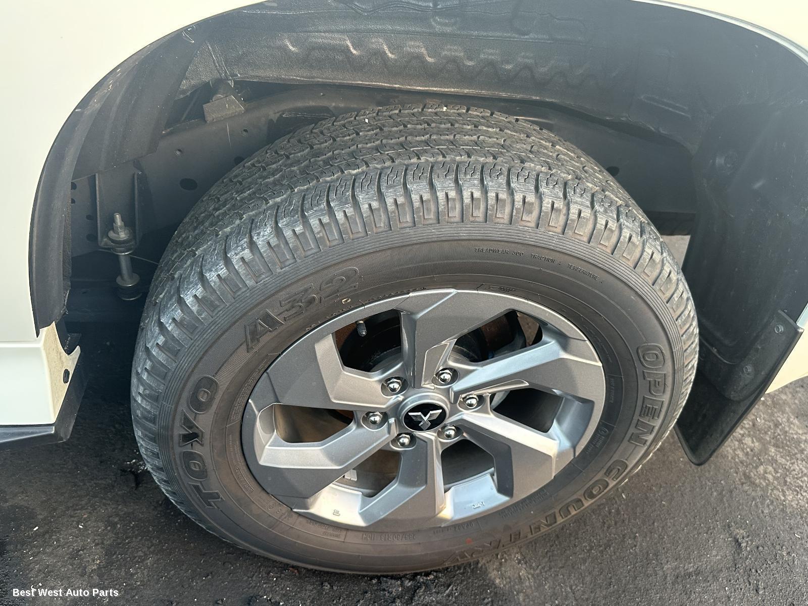 2025 MITSUBISHI PAJERO Wheel Mag