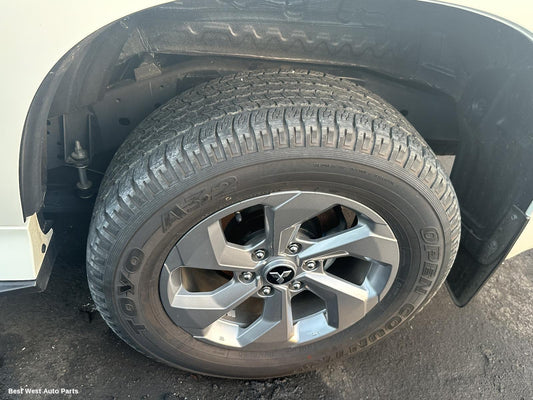 2025 MITSUBISHI PAJERO Wheel Mag