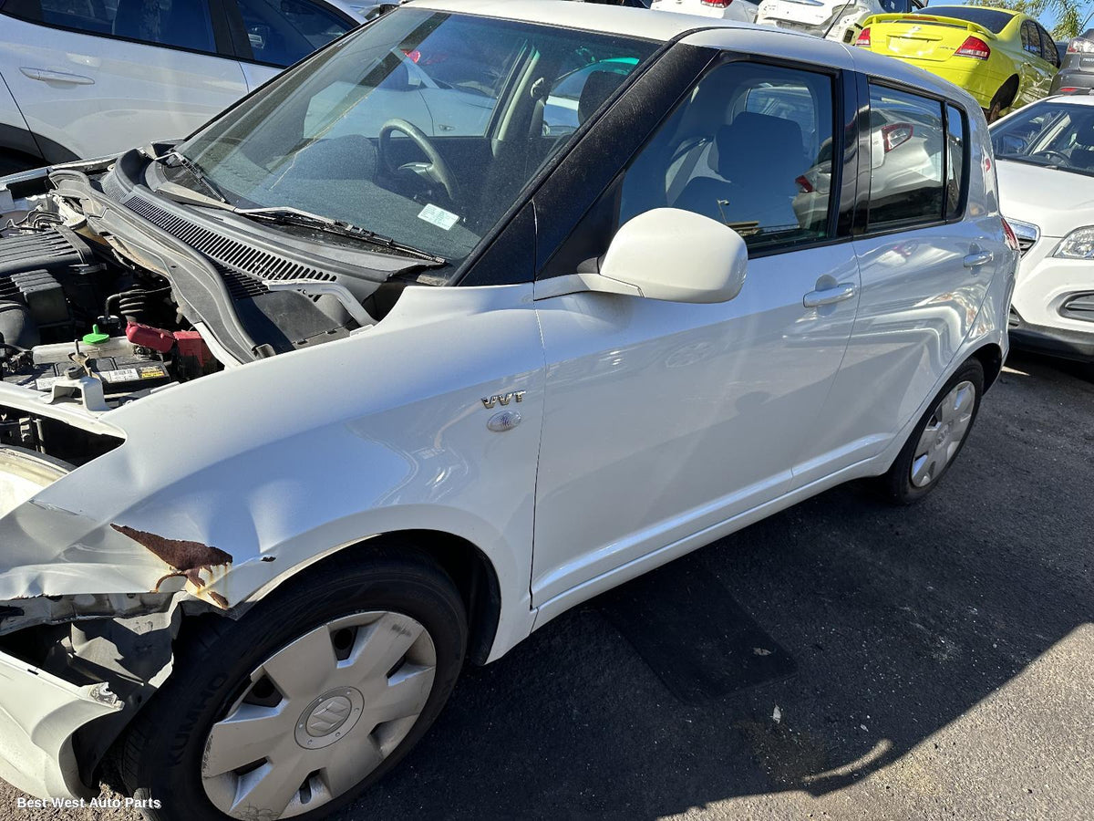 2009 SUZUKI SWIFT Left Front Strut