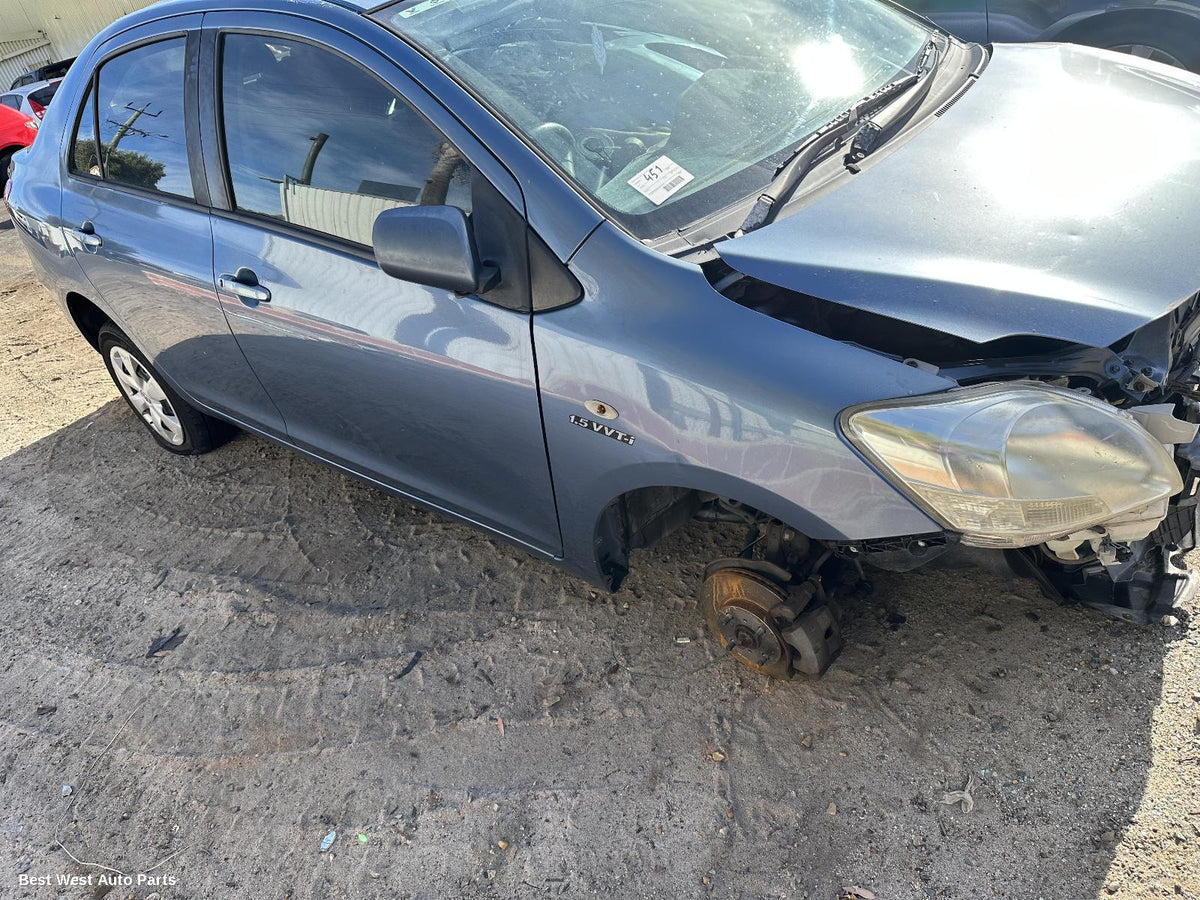 2008 TOYOTA YARIS Right Taillight
